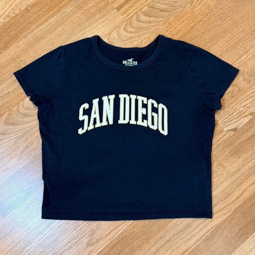 Hollister navy blue crop top t shirt San Diego California 100% Cotton Sz Small - Picture 1 of 6